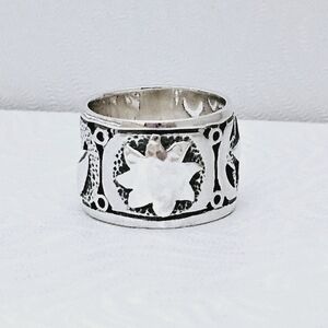 VERY RARE Silpada Sterling Silver Star, Moon, Celestial Ring, size 6 - 7